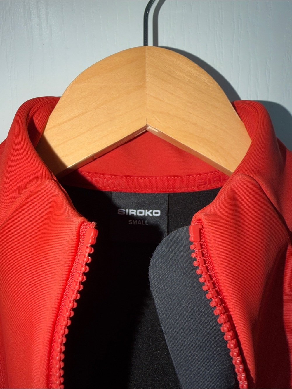 Siroko J1-W Plange women's cycling jacket red softshell finish. Red Full-Zip S - Picture 6 of 10